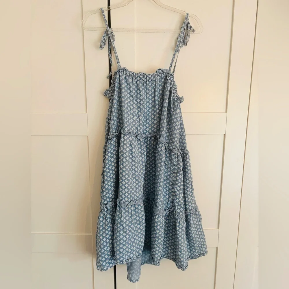Vineyard Vines Blue and White Girl's Tiered Denim Floral Dress Size Medium